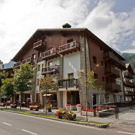 Residence Le Grand Chalet Courmayeur Zewnętrze zdjęcie