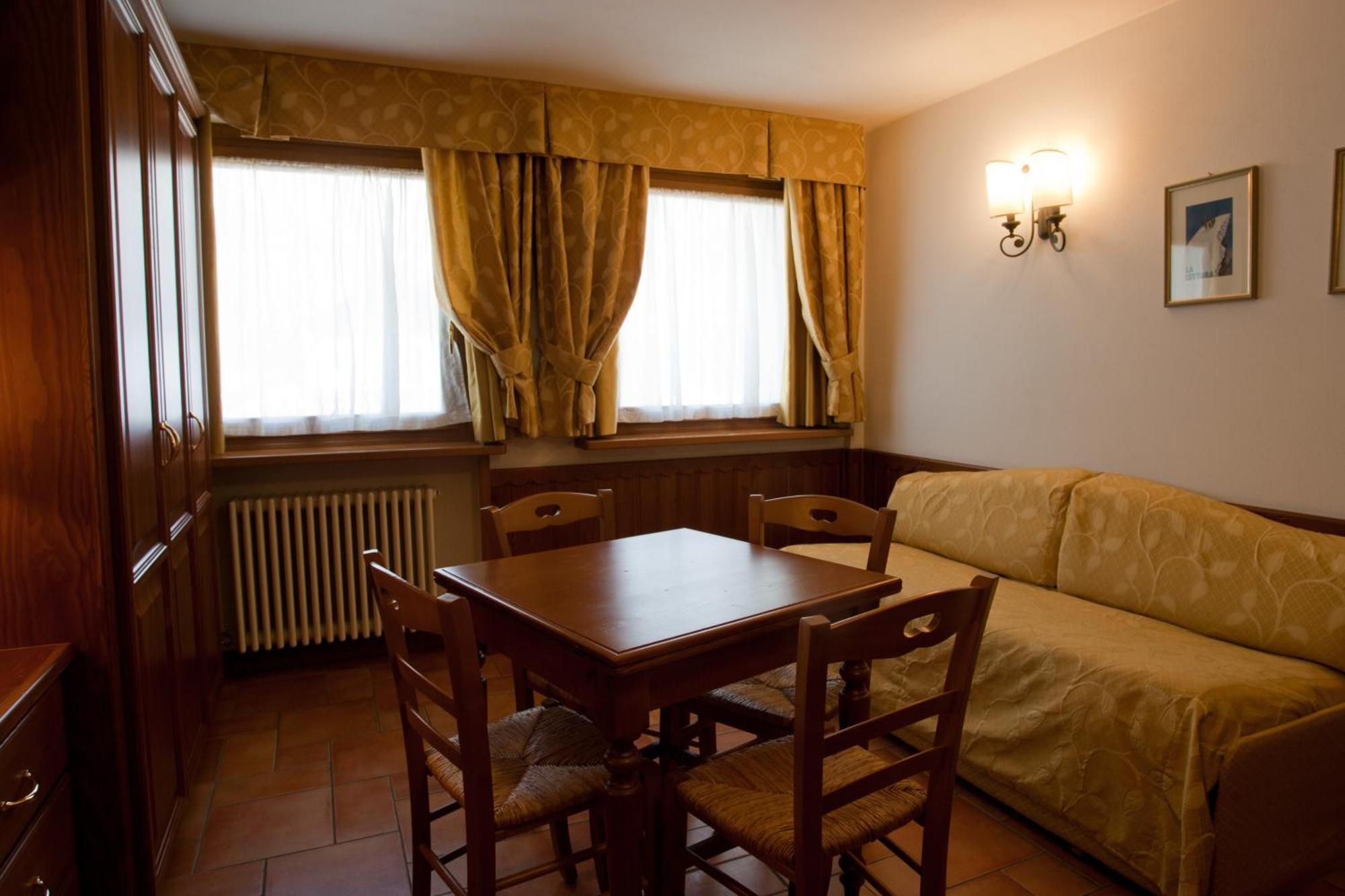 Residence Le Grand Chalet Courmayeur Zewnętrze zdjęcie