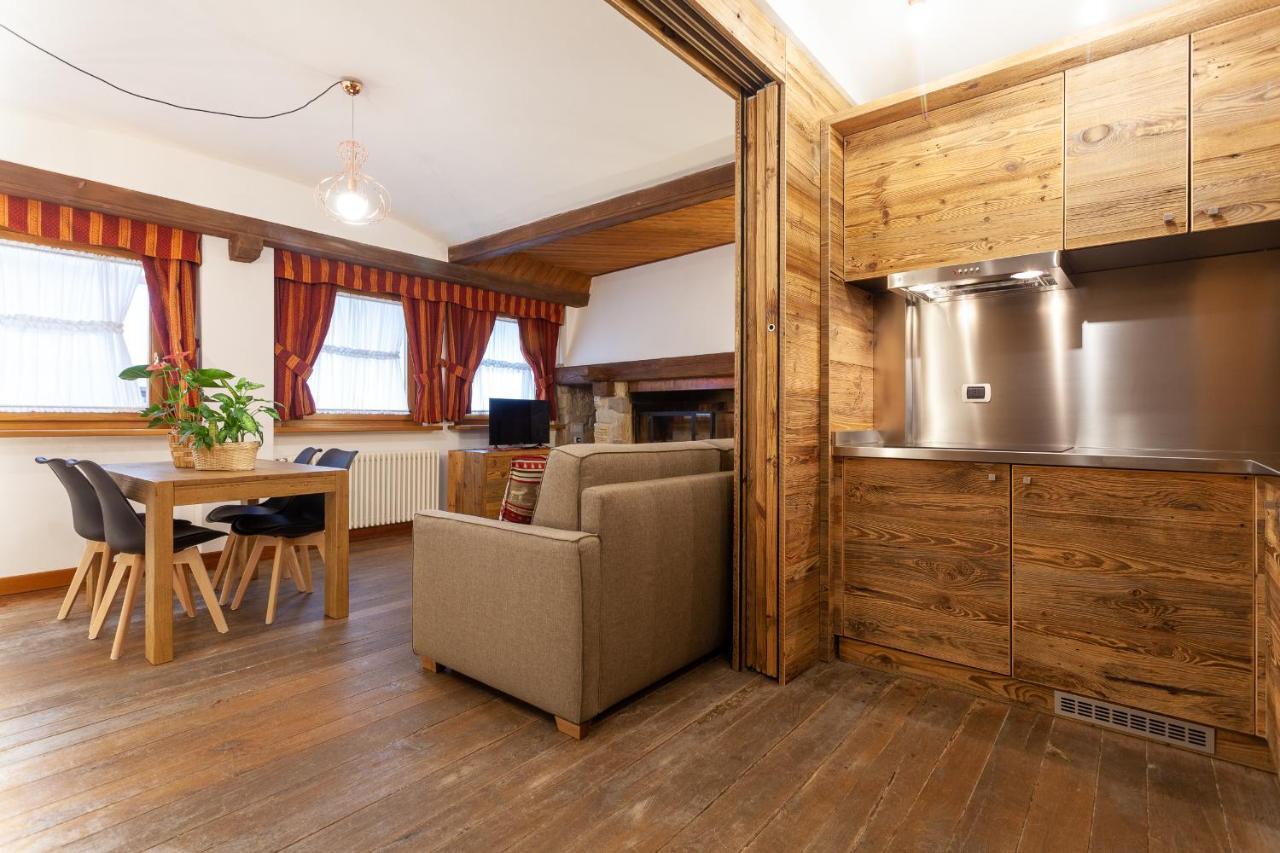 Residence Le Grand Chalet Courmayeur Zewnętrze zdjęcie