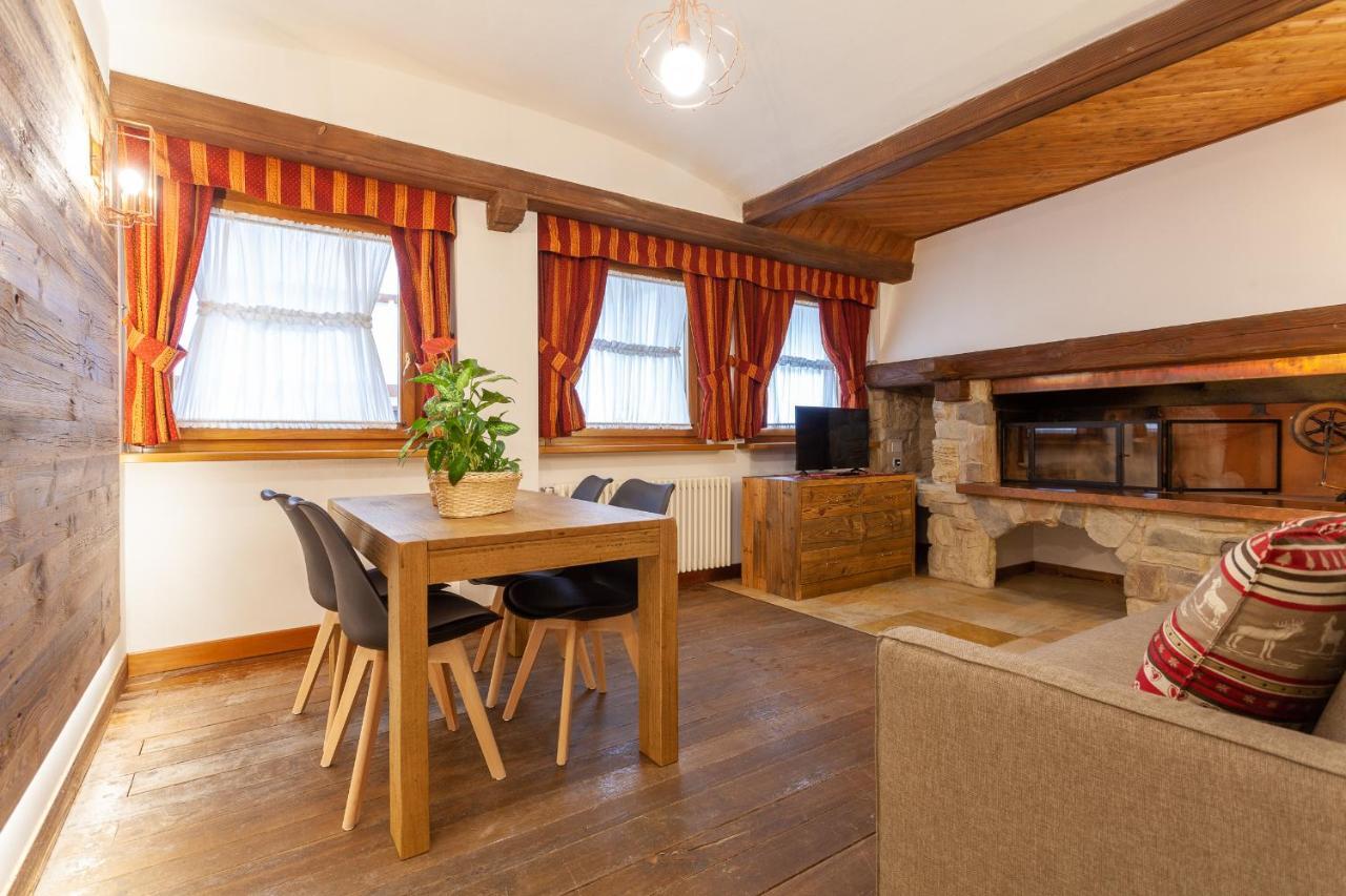 Residence Le Grand Chalet Courmayeur Zewnętrze zdjęcie
